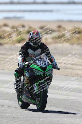 media/Nov-01-2025-CVMA (Sat) [[fc0f7531b8]]/Race 1-Formula Middleweight/